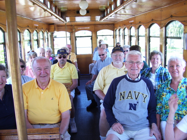 Loading the trolley at Veteran's Memorial Park